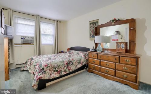 111 Tanglewood Ln, Lancaster PA  17601-3315 exterior