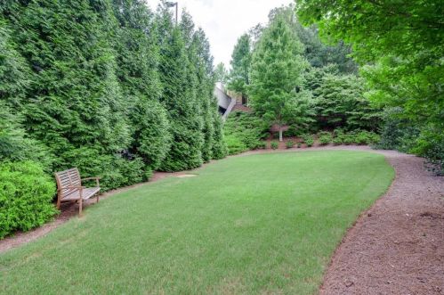 326 Roswell St, Marietta GA  30060-8222 exterior