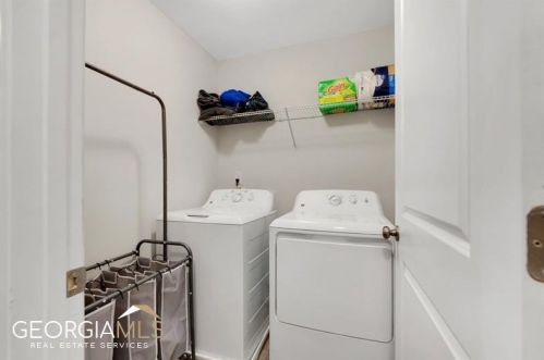 3132 Meadowstone Ln, Atlanta GA  30331-2939 exterior