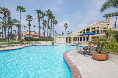2185 Martinique Ln, Oxnard, CA 93035-3618