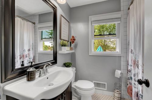 15391 Drexel Way, Saint Paul MN  55124-6834 exterior