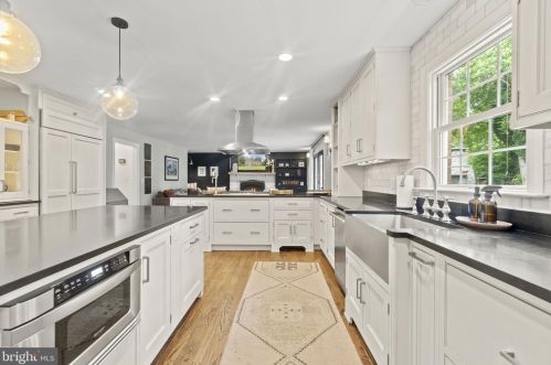 102 Bellehahn Ct, Severna Park MD  21146-4804 exterior