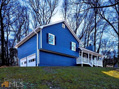 407 Walnut Dr, Holly Springs, GA 30189-5107