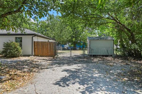 301 Jefferson Ave, Princeton TX 75407-7428 exterior