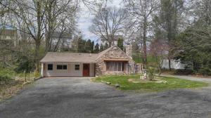 1657 Wabank Rd, Lancaster, PA 17603-6853