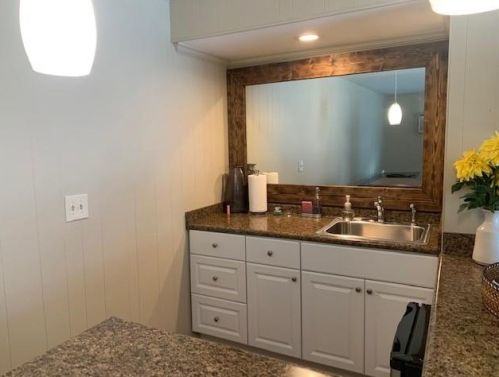 1673 Executive Park Ln, Atlanta GA  30329-3132 exterior