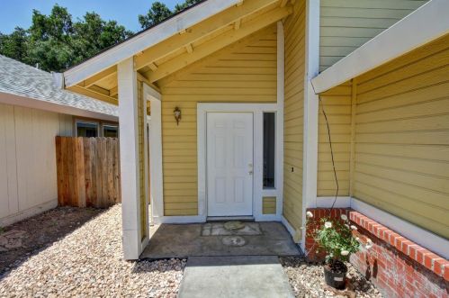 6341 Elkhorn Manor Dr, Rio Linda, CA 95673-4214
