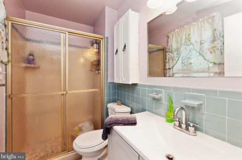 9504 Lawnsberry Ter, Silver Spring MD 20901-4714 exterior