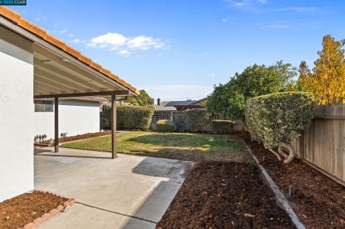 1254 Chelsea Pl, Manteca, CA 95336-2901