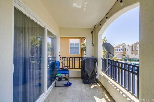 717 Caminito Valiente, Chula Vista CA  91911-6971 exterior