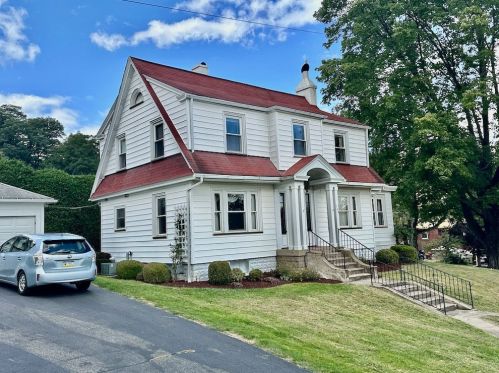 304 16th St, Franklin, PA 16323-1616