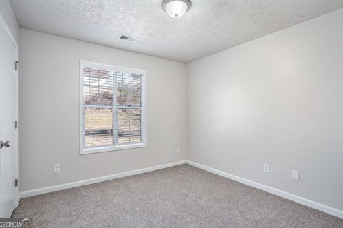 5858 Mistyview Dr, Rex GA 30273-1153 exterior