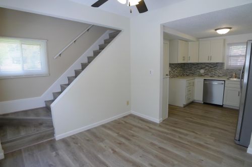 525 Geneva Ave, Saint Paul MN  55128-6421 exterior