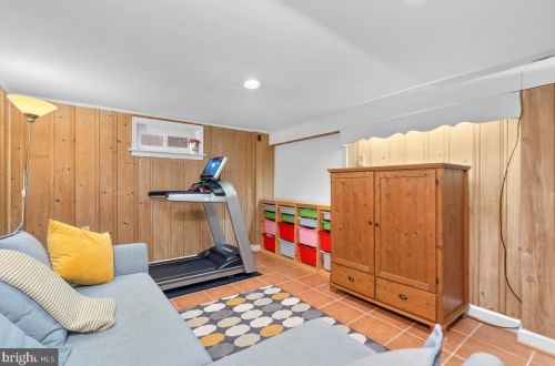 10617 Lorain Ave, Silver Spring MD 20901-3247 exterior