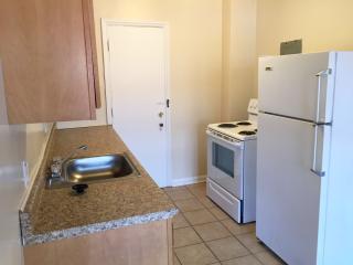 3363 Warrensville Center Rd, Cleveland OH  44122-3706 exterior