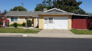 91 Rall Ave, Clovis, CA 93612-4493