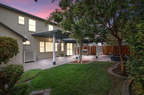 1615 Laurelbrook Dr, Tracy, CA 95377-5607