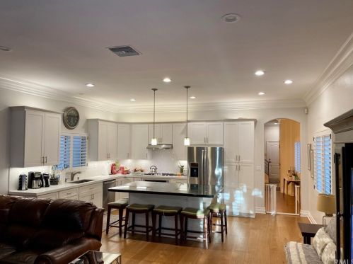 117 Alabama St, Huntington Beach, CA 92648-5203