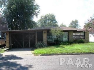 1411 8th St, Pekin IL  61554-5804 exterior