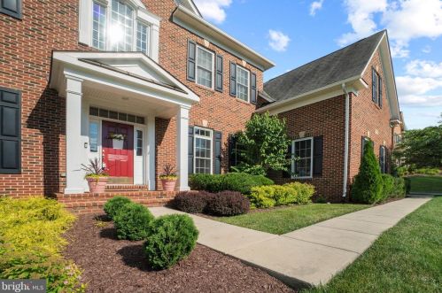 16170 Garriland Dr, Leesburg, VA 20176-7837