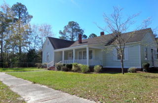 342 Walnut St, Jesup, GA 31546-4400