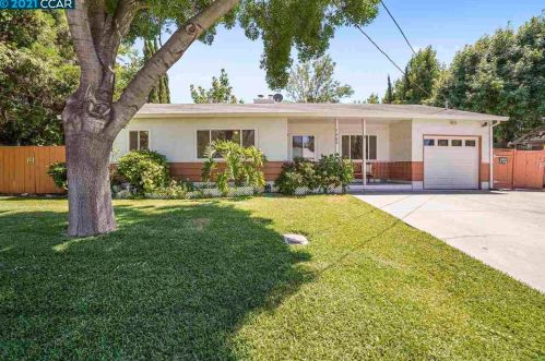 1044 Plum Ln, Concord, CA 94518-3112