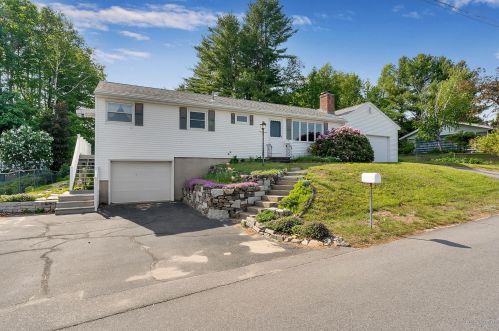 9 Poulin Ave, Lewiston, ME 04240-5143