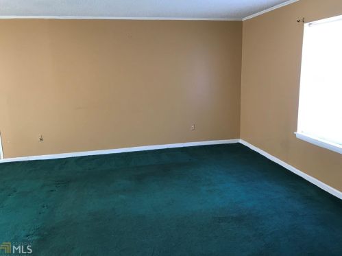323 Briarwood Dr, Bowman, GA 30624-2203