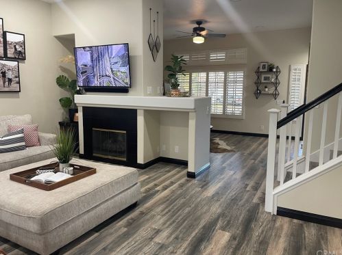 5525 Applecross Dr, Riverside CA  92507-6412 exterior