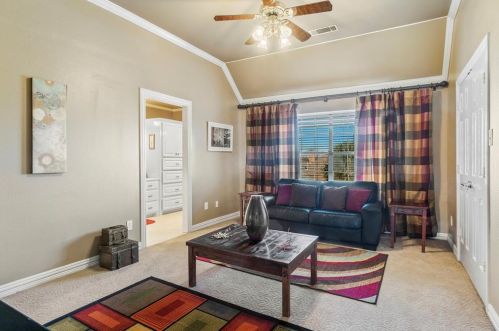 2106 Shari Ln, Garland TX 75043-1459 exterior