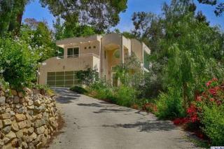 1907 Alpha Rd, Glendale CA  91208-2109 exterior