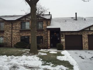 6250 Trinity Dr, Lisle, IL 60532-2838