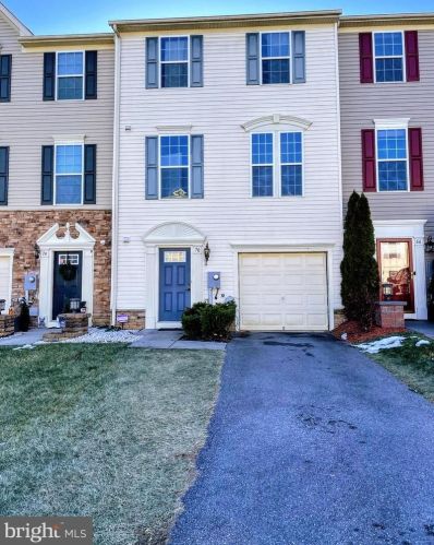70 Gauley River Path, Falling Waters WV  25419-4388 exterior
