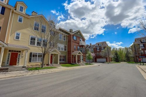 10256 Bleeker St, Saint Paul MN  55129-6904 exterior