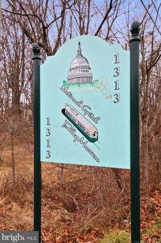 10 Balboa Ct, Silver Spring MD 20905-5897 exterior