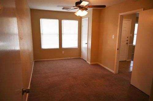 2025 Vanamen Ct, Conroe TX  77304-1601 exterior