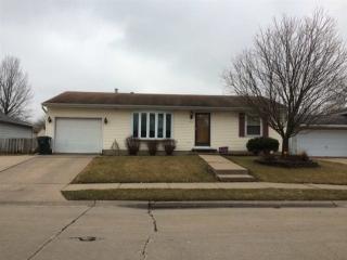 1827 59 St, Davenport IA  52807-3949 exterior