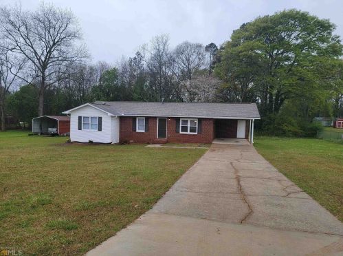3 North Ave, Hampton, GA 30228-2490