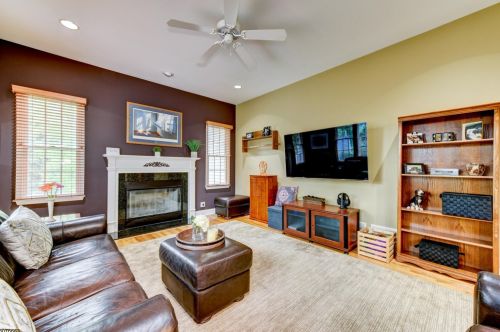 8 Matthew Ct, Dover NJ  07869-1058 exterior