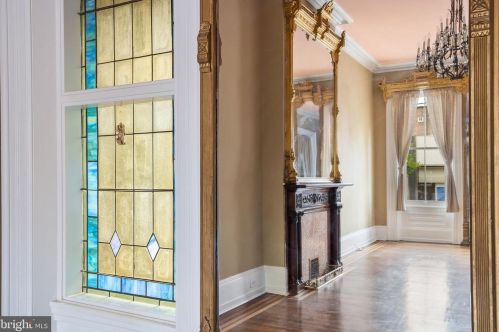 758 10th St, Philadelphia PA 19123-1966 exterior