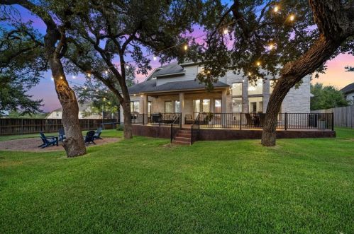 10900 Cusseta Ln, Austin, TX 78739-2074
