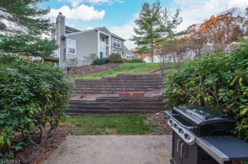 4 Mahogany Way, Dover NJ  07869-3734 exterior