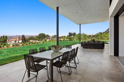 7663 Corto Rd, Anaheim CA  92808-1348 exterior