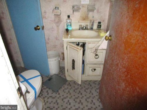 3906 Jeffry St, Silver Spring MD 20906-5131 exterior