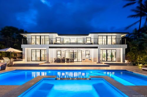 5611 Kalanianaole Hwy, Honolulu, HI 96821-2303