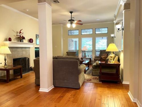 1916 Creole Dr, Austin TX  78727-3420 exterior
