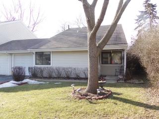1281 Donegal Bay, Palatine, IL 60074-1766