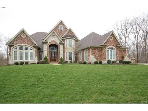 719 Crown Pointe Farms, Defiance, MO 63341-2028