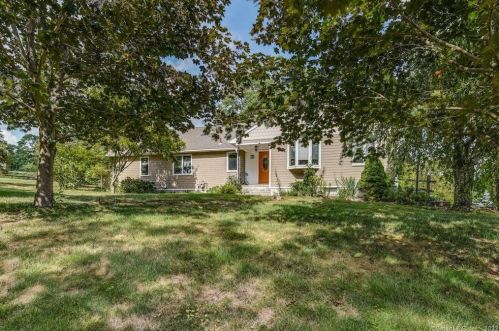 194 Barn Hill Rd, Upper Stepney, CT 06468-2024