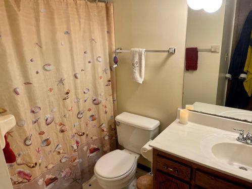 5943 Fernwood St, Saint Paul MN  55126-8458 exterior